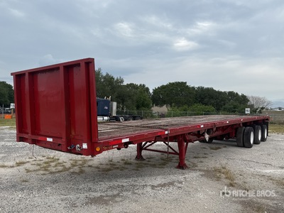 2001 Fontaine 48 ft Tri/A Flatbed Trailer