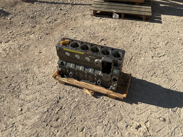 (5) Cummins 3802270 Cylinder Blocks w/Kits