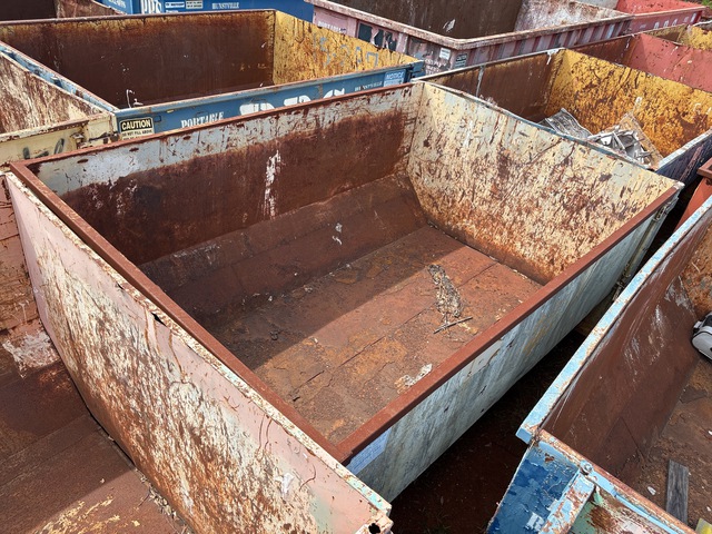 12 ft 6 in 15 cyd Roll-Off Container