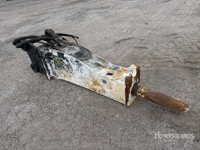 Furukawa X-175 22 in Hydraulic Breaker
