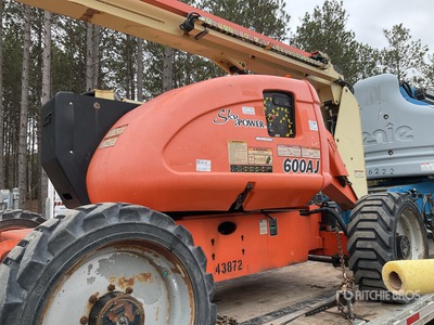 2013 JLG 600AJ Articulating Boom Lift