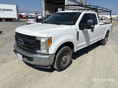 2017 Ford F-250 XL 4x2 Extended Cab Pickup