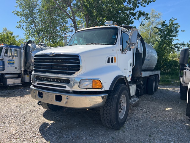 2007 Sterling L9500 8x4 Vacuum Tanker Truck