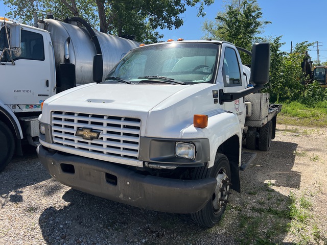 2006 Chevrolet C5500 4x2 Vacuum Tanker Truck
