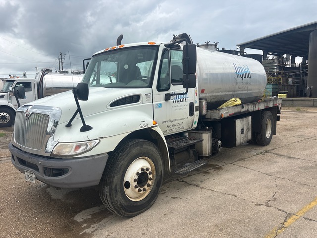 2016 Advanced on 2015 International DuraStar 4300 4x2 Vacuum Tanker Truck 2016 Advanced on 2015 International DuraStar 4300 4x2 Vacuum Tanker Truck