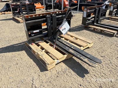 2026 Wolverine PFA-11-3300G 48 in Skid Steer Forks (Unused)