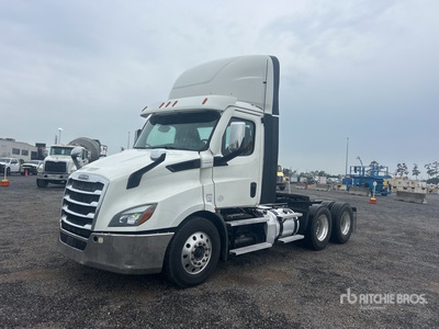 2021 Freightliner Cascadia 116 6x4 T/A Day Cab Truck Tractor
