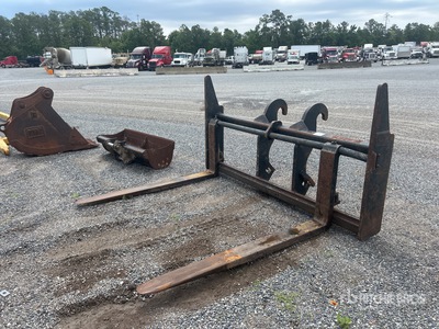 Cat 71 in Wheel Loader Forks - Fits Cat 930M