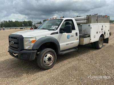 2012 Ford F-450 4x2 Autocarro di servizio
