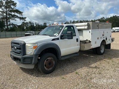 2012 Ford F-450 4x2 Utiliteits vrachtwagen