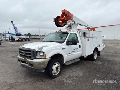 2002 Altec AT35-G 35 ft on 2002 Ford F-550 XL 4x2 Bucket Truck