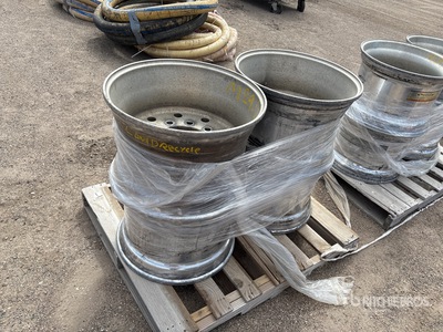 Quantity of (4) Aluminum Roues