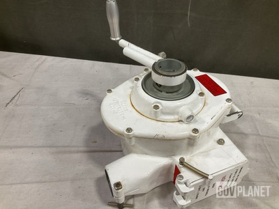Warren Machine 77751100 Manual Bomb Hoist
