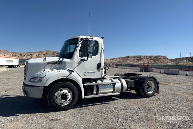 1FUBC5DV1GHGX5477 2016 photo no. 1