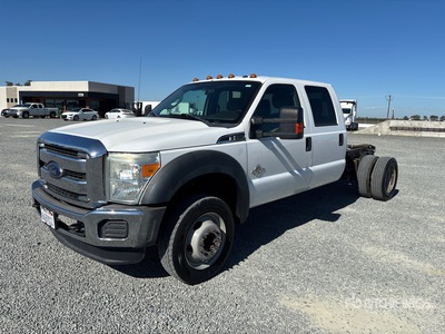 2015 Ford F-550 4x2 Crew Cab Cab and Chassis
