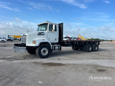 2013 Western Star 4700SB 6x4 平台トラック