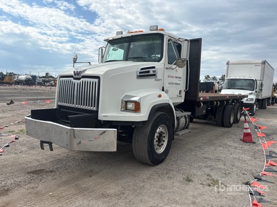 2013 Western Star 4700SB 6x4 Bed Truck