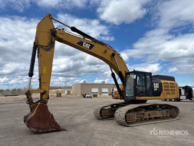 2015 Cat 352FLRE VG Tracked Excavator