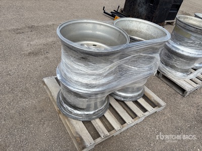 Quantity of (4) Aluminum Roues