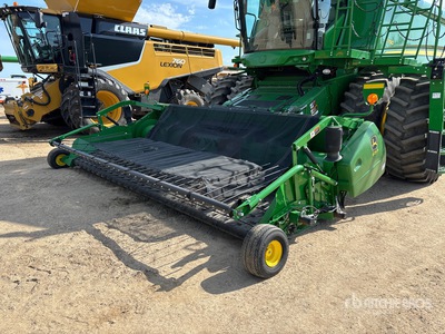 2018 John Deere 615P 15 ft Encabezado de recogida combinada
