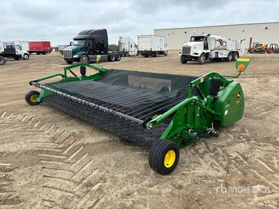 2017 John Deere 615P 15 ft Combine Pickup Header
