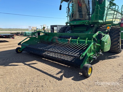 2014 John Deere 615P 15 ft Moissonneuse-batteuse Pickup Header