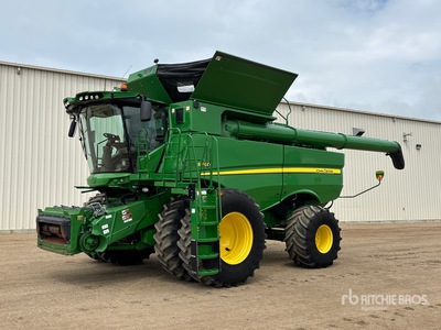 2018 John Deere S790 Combine Harvester