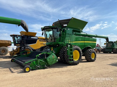 2018 John Deere S790 Combine Harvester