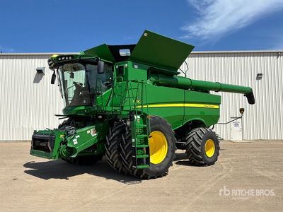 2021 John Deere S780 Moisonneuse-batteuse