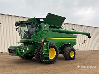 2018 John Deere S780 Combine Harvester