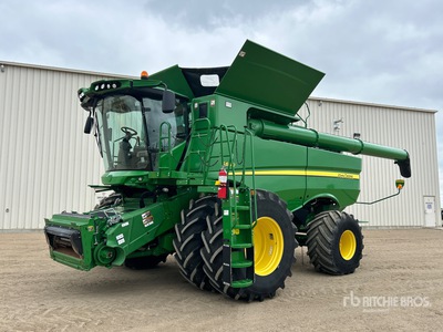 2017 John Deere S680 Moissonneuse-batteuse