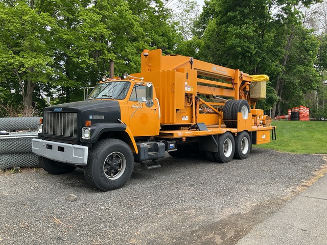 1989 GMC Brigadier Bridge Inspection Truck