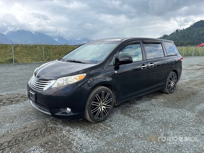 2011 Toyota Sienna AWD Minivan