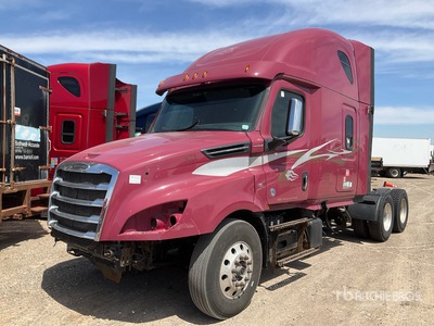 2018 Freightliner Cascadia 126 6x4 T/A Sleeper Truck Tractor (Inoperable)