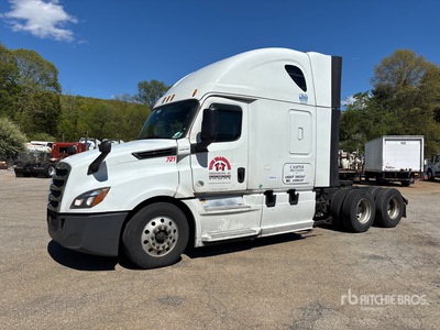 2018 Freightliner Cascadia 126 6x4 T/A Sleeper Truck Tractor