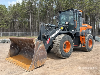 2023 Doosan DL220-7 جرافة
