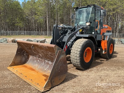 2023 Doosan DL220-7 Wheel Loader