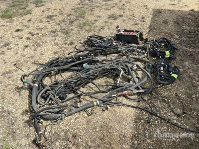 Quantity of Wiring Harnesses Varios, piezas para camion