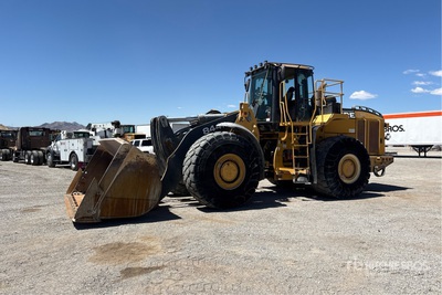 2011 John Deere 844K Wheel Loader