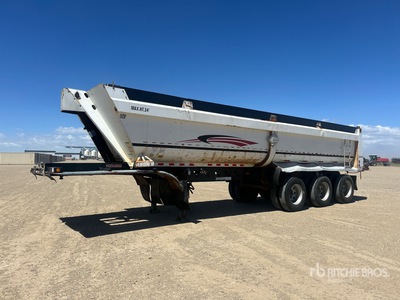 2006 Doepker Tri/A End Dump Trailer
