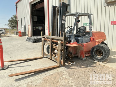2012 (unverified) Toyota 7FDU70 14000 lb Pneumatic Tire Forklift (Inoperable)
