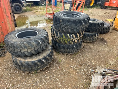 Quantity of (8) Dunlop 365/70R18 Tires (Unused)