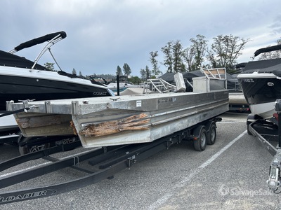 2008 Metalcraft Chinook 20 ft Pontoon Boat