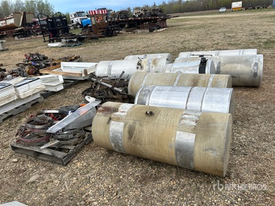 Quantity of Aluminum Truck Fuel Tanks & Side Compartments