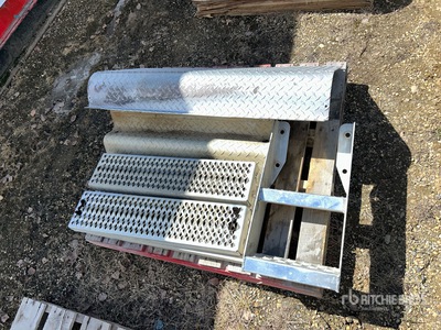 Quantity of Aluminum Truck Side Steps & Battery Box Covers