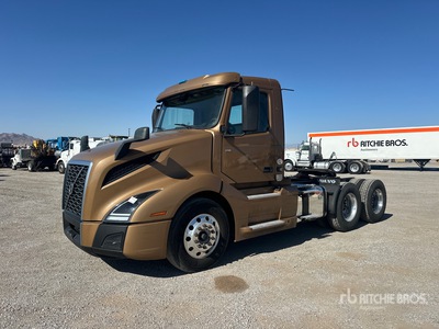 2023 Volvo VNL 42 T300 6x4 T/A Day Cab Truck Tractor