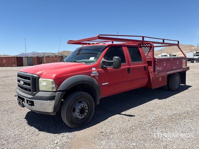 2007 Ford F-450 XL 4x2 Crew Cab Flatbed Truck