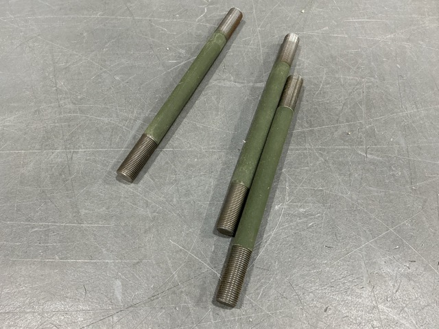 (55) Oshkosh 1862560 Plain Studs