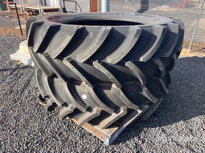 Quantity of (2) Goodyear 480/70Rx38 Neumáticos (Unused)