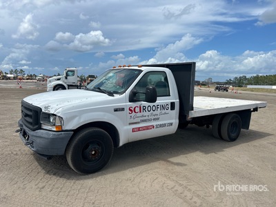 2003 Ford F-350 4x2 Flatbed Truck